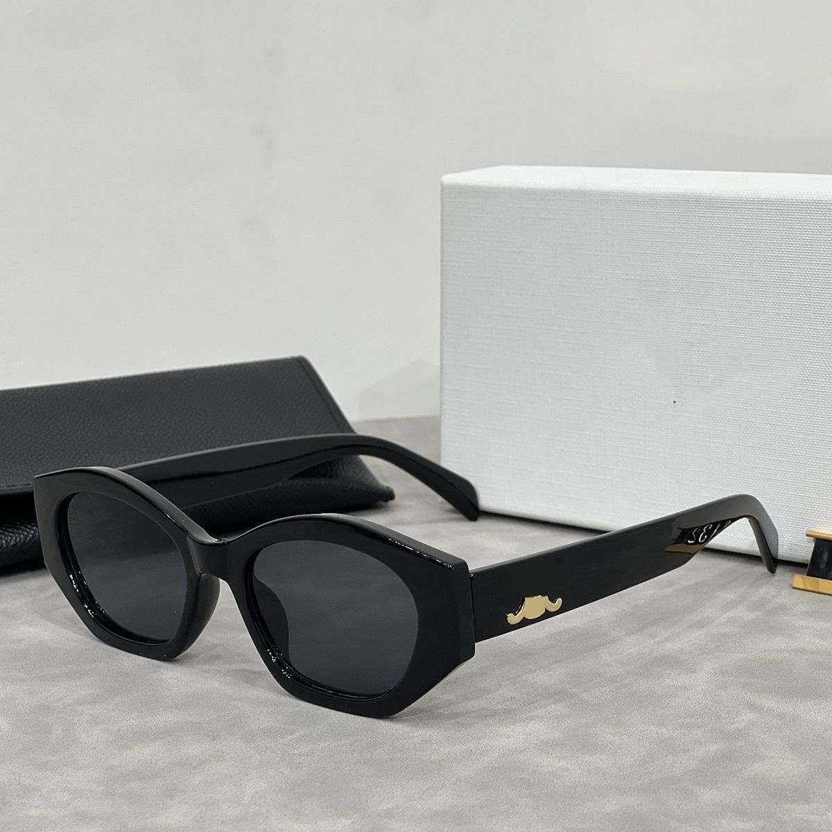 Designer polygon fashion vintage sunglasses for women men classic casual gift Beach shading UV protection polarized glasses with box