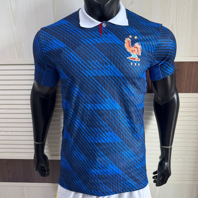 Moisture-Wicking Football Tee: Durable & Comfortable Player Edition Mens Apparel for Active Use