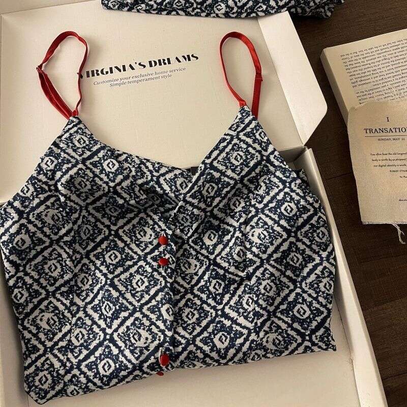 2026 New Niche Korean Ice Silk Pajamas, Retro Ins Sweet Spicy Camisole Shorts Set, Summer Casual Dormitory Loungewear for Women MAKOUFEI