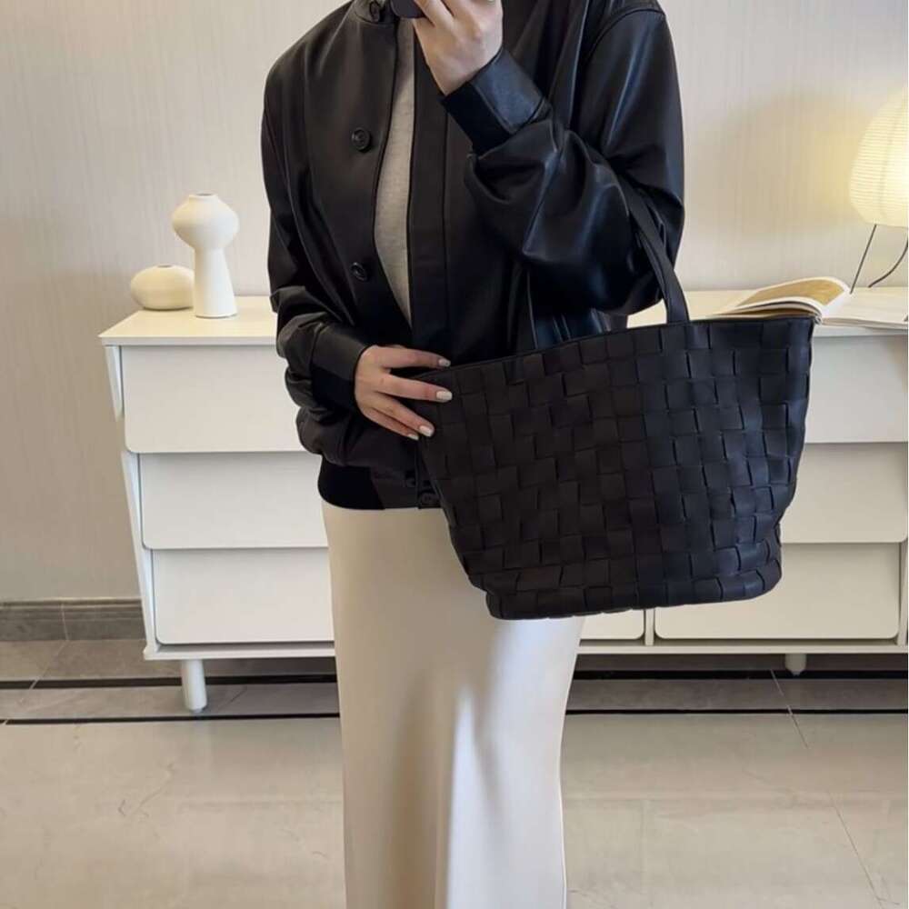 2026 New RO W Sheepskin Woven Tote, Full Genuine Leather Inside & Out, Large Capacity High End Shopping Bag, Versatile Shoulder Handbag for Women SENY