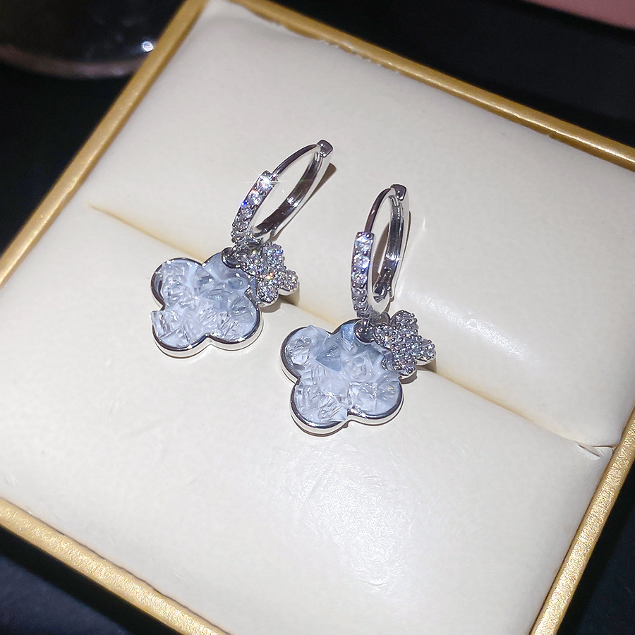 Four-leaf clover unique niche light luxury, high-end, elegant and stylish earrings, 2026 new popular model, wholesale - view 8