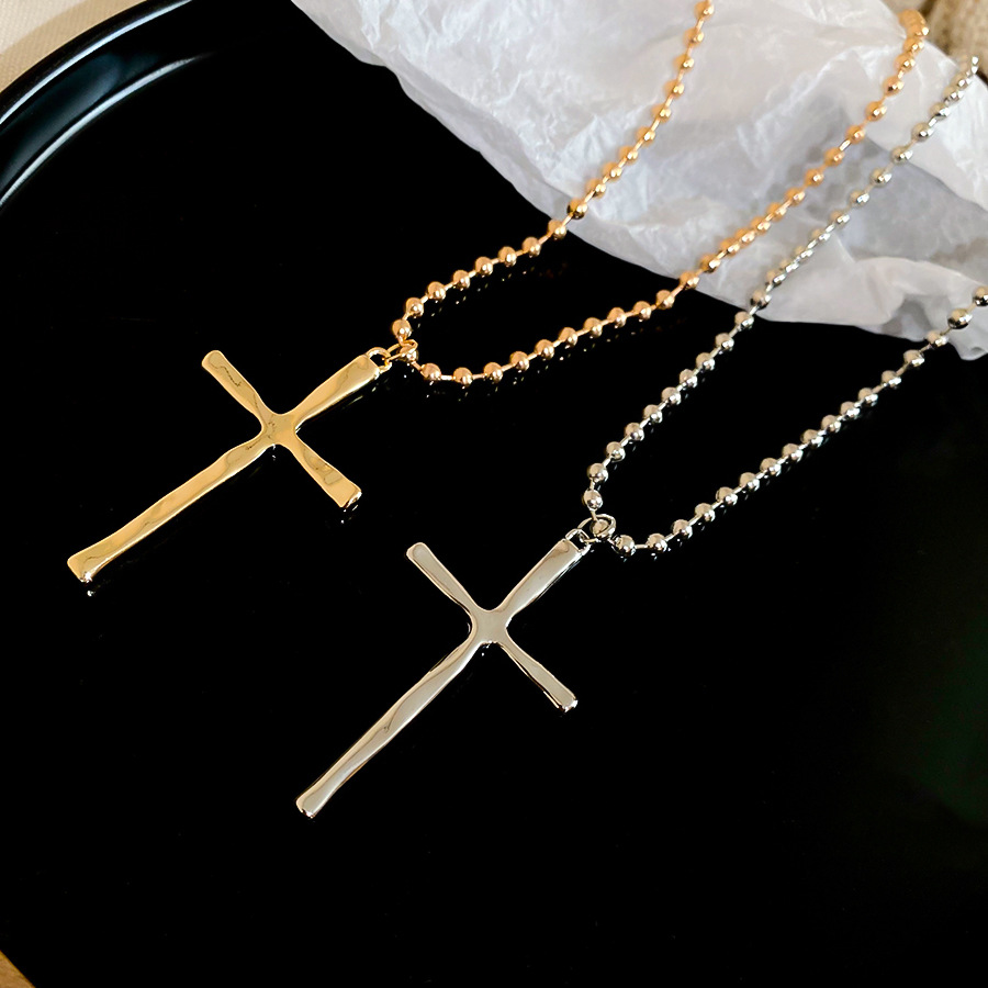 European American cross-border metal round long cross pendant necklace, simple and stylish collarbone chain, high-end women's accessory - view 6