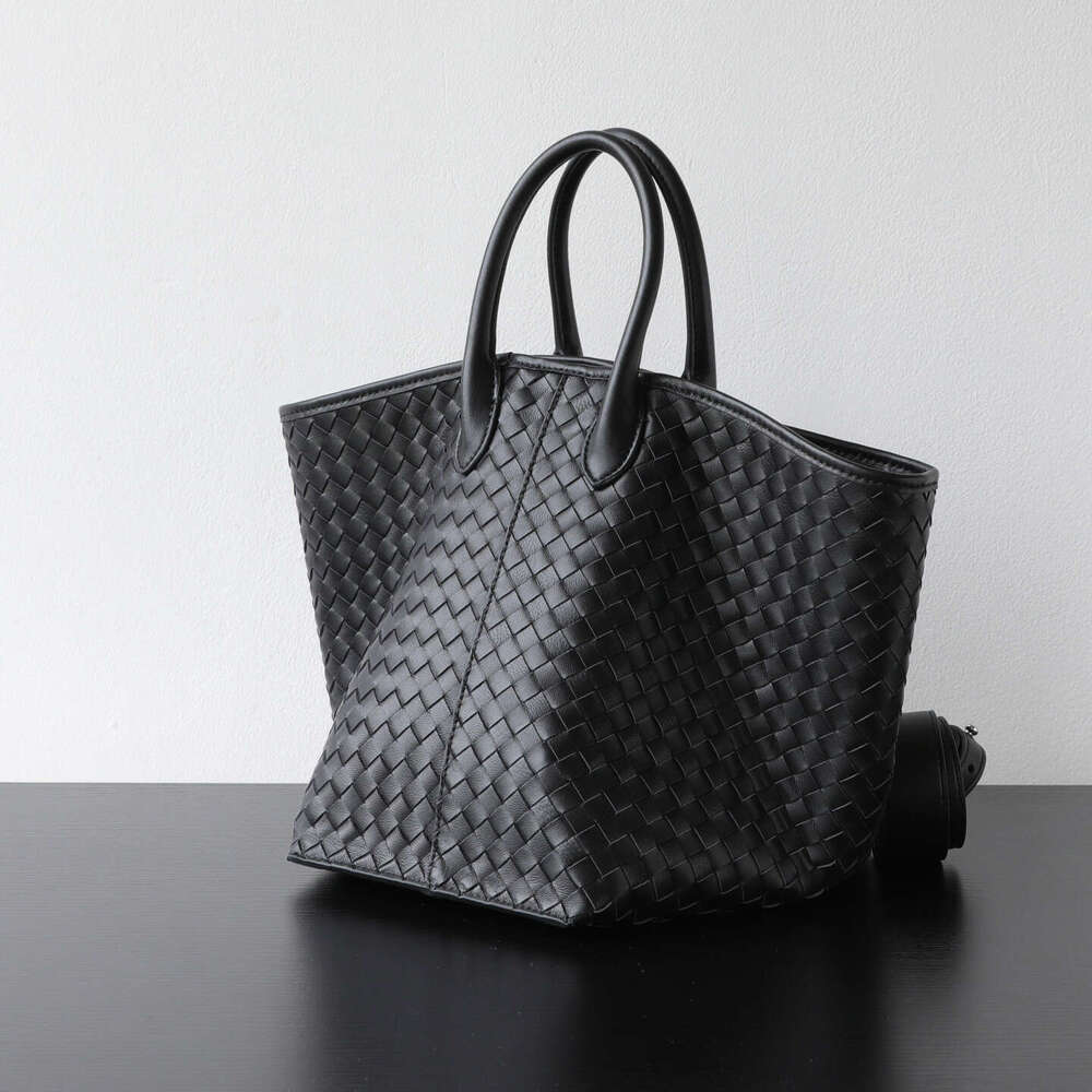Women Light Luxury Sheepskin Woven Wing Hobo Bag Large Capacity Genuine Leather Tote Shoulder Handbag SENYY