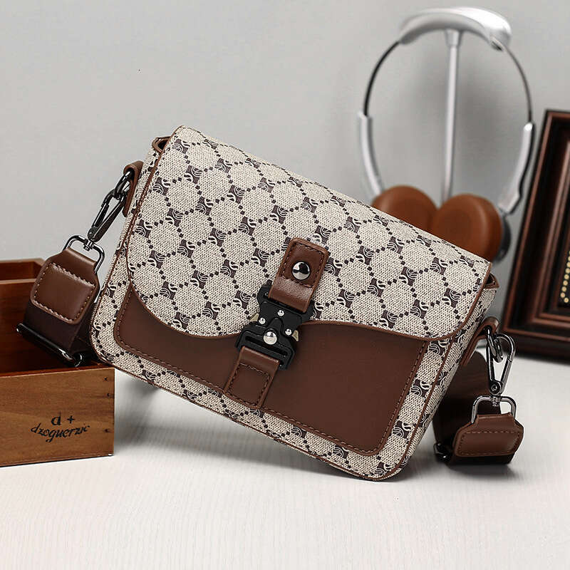 Foreign Trade Fashion Saddle High Quality Texture Men S European And American Plaid Single Shoulder Business Travel Commuting Crossbody Bag High Quali