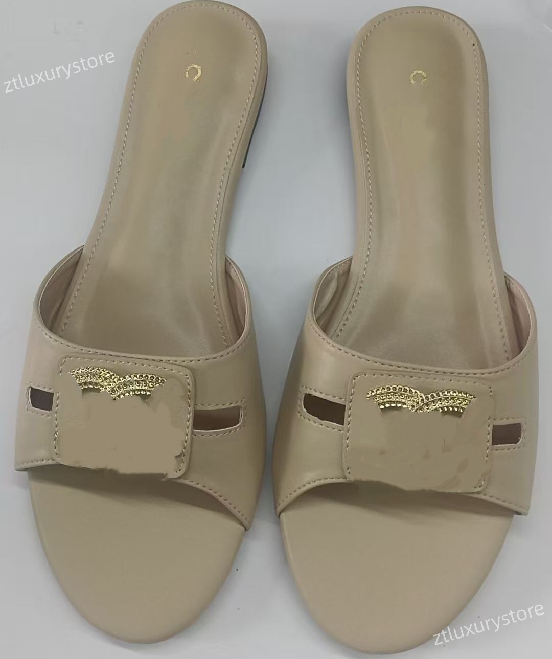 Women's 2026 Luxury Designer CC Logo Leather Slide Sandals Lambskin Flat Mules Gold Chain Interlocking C Slip-On Slippers Summer Casual Beach Pool Shoes Sizes: 35-43