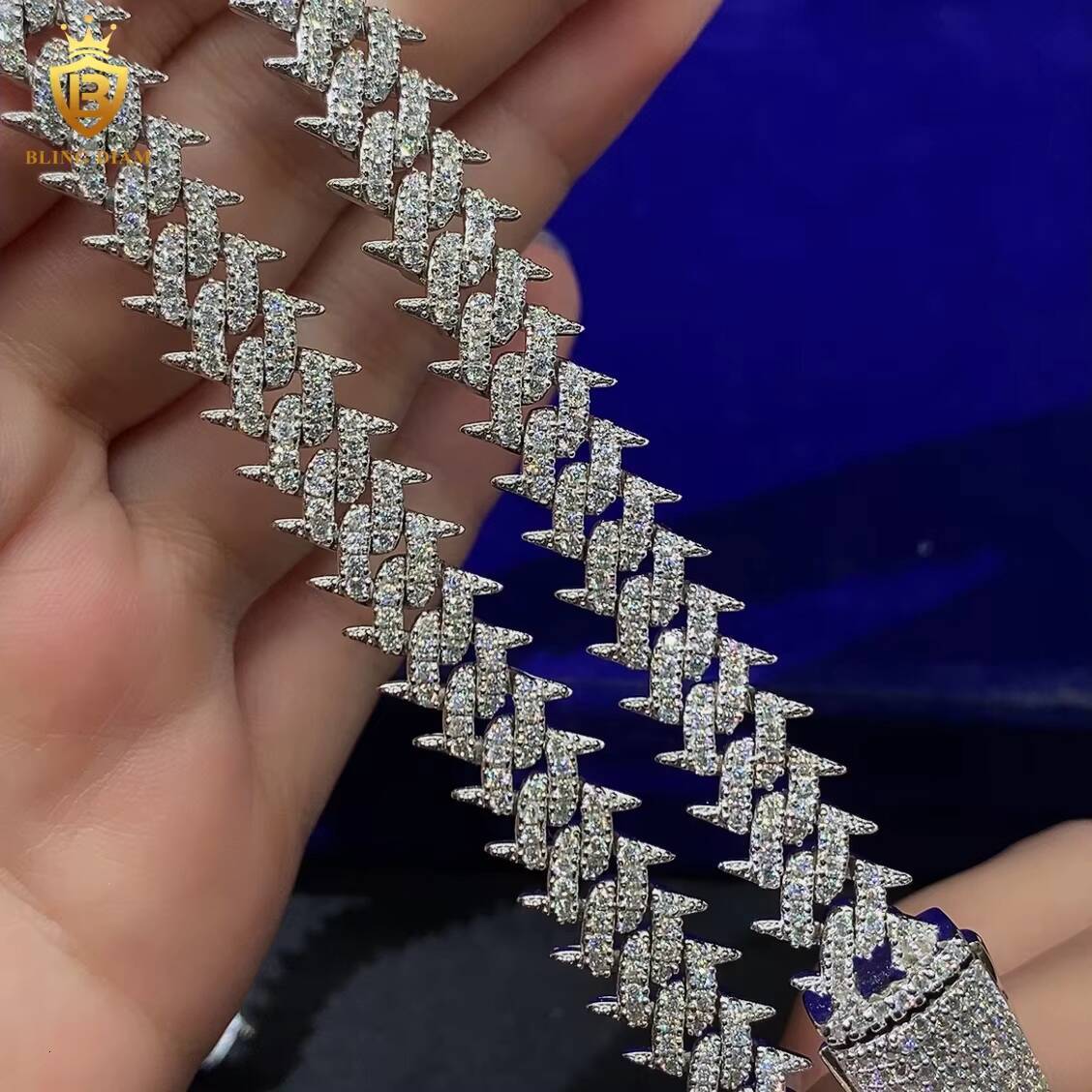 Hot Sale 925 Silver Chain Iced Out Moissanite Cuban Link 10mm Pass Diamond Test Moissanite HipHop Necklace Men Cuban Chain