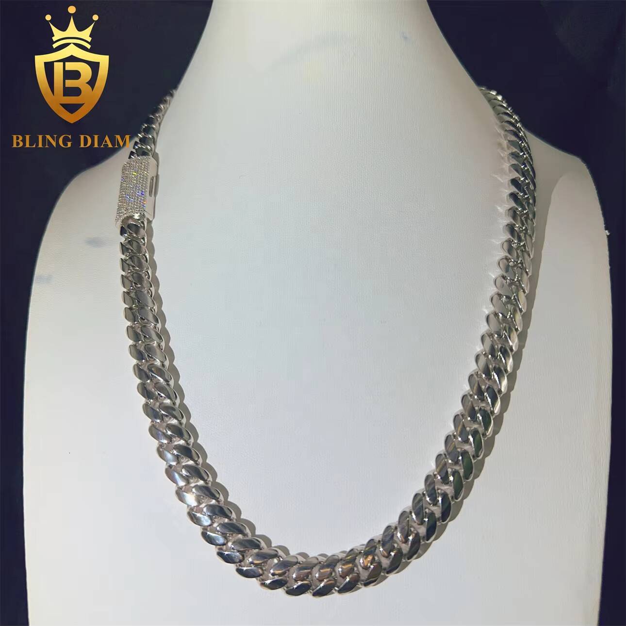 GRA Certificated Fashion Hip Hop VVS Miossanite Iced Out Diamond 12mm Sterling Silver 925 Miami Cuban Link Chain Fine Necklace