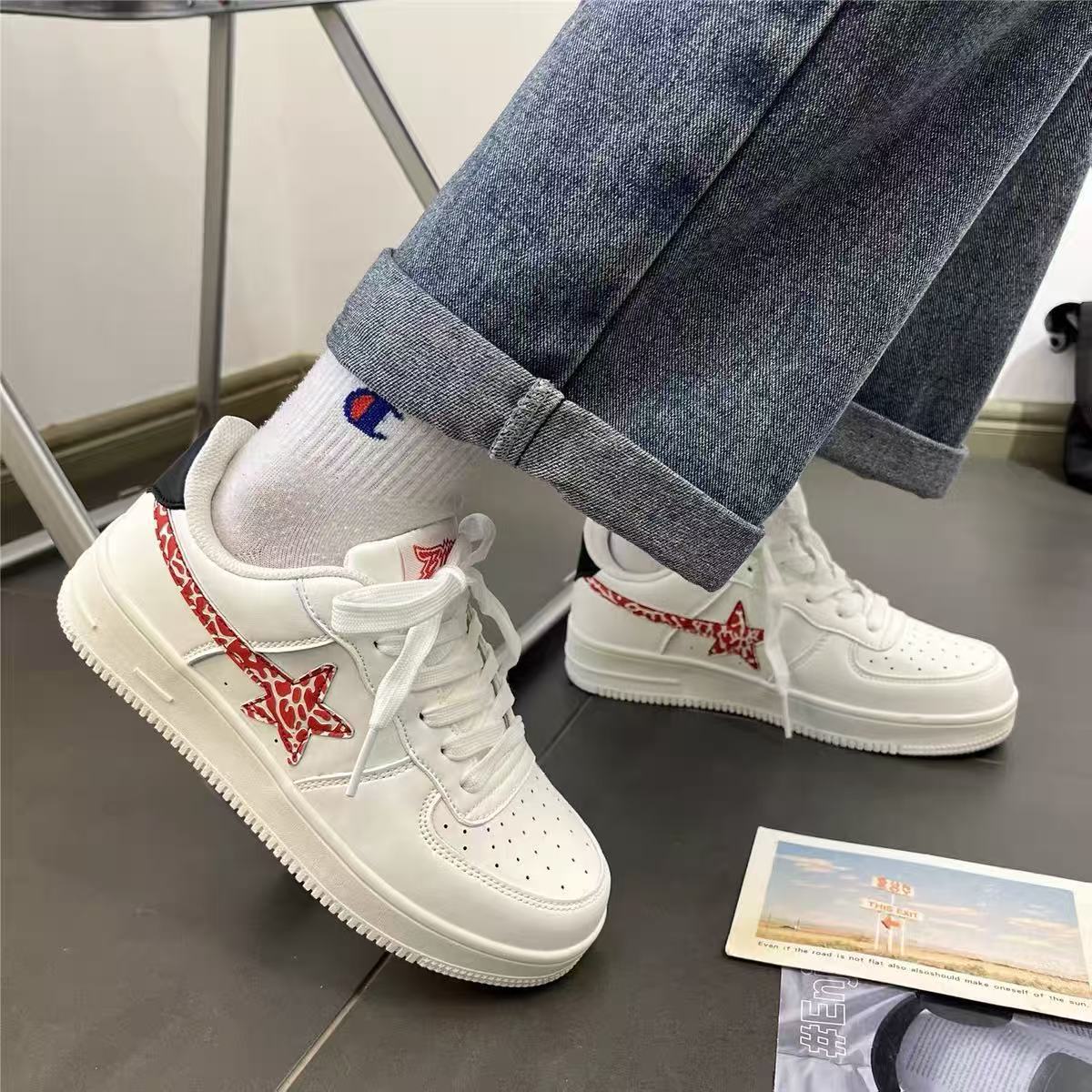 Free shipping designer shoes Men comfortable and trendy soft soled sports and leisure shoes men thick soled height Advanced
