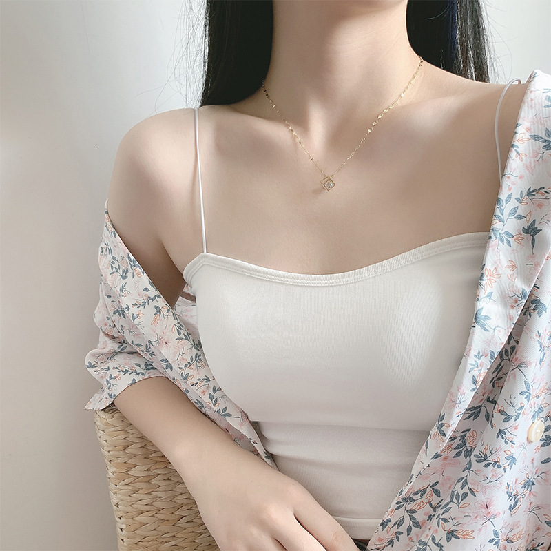 Designer Light Luxury Fashion Small Sugar Cube Zircon Titanium Steel Necklace for Women, Xiaohongshu Simple Collarbone Chain with High-end Copper Pend