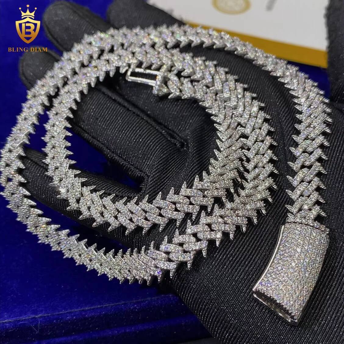 Hot Sale 925 Silver Chain Iced Out Moissanite Cuban Link 10mm Pass Diamond Test Moissanite HipHop Necklace Men Cuban Chain