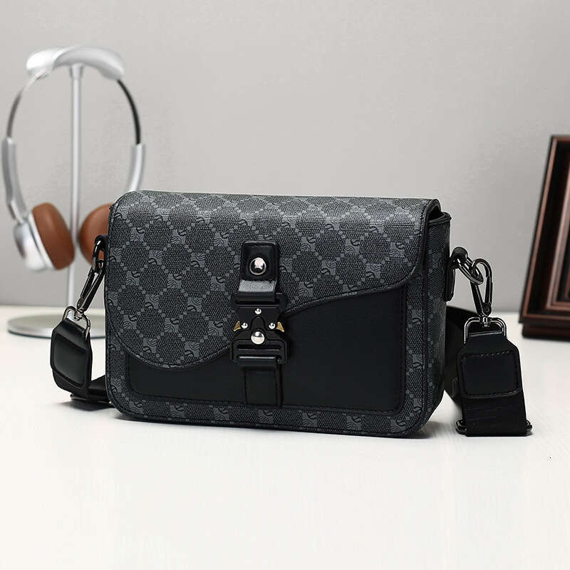 Foreign Trade Fashion Saddle High Quality Texture Men S European And American Plaid Single Shoulder Business Travel Commuting Crossbody Bag High Quali