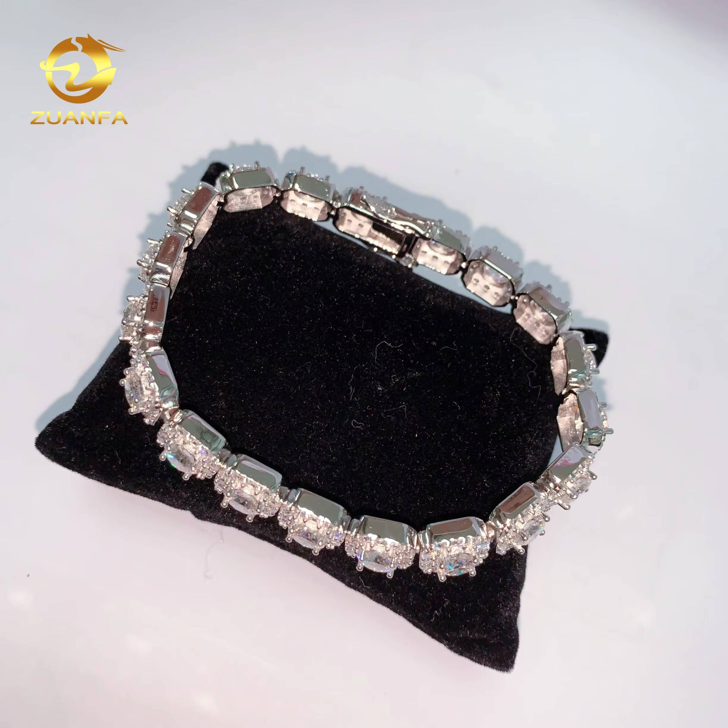 Timeless Style 10mm Halo Ice Cube Design Moissanite Bracelet Infinity Cuban Link Chain Moissanite Cuban Link Bracelet