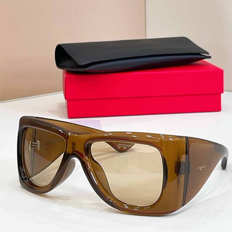 Stylish Rectangle Eyewear Designer Miss HOWL Sunglasses SL902 Extra Large Acetate Frame PILLOWED SUN GLASSES Vacation Party Style Size 63mm
