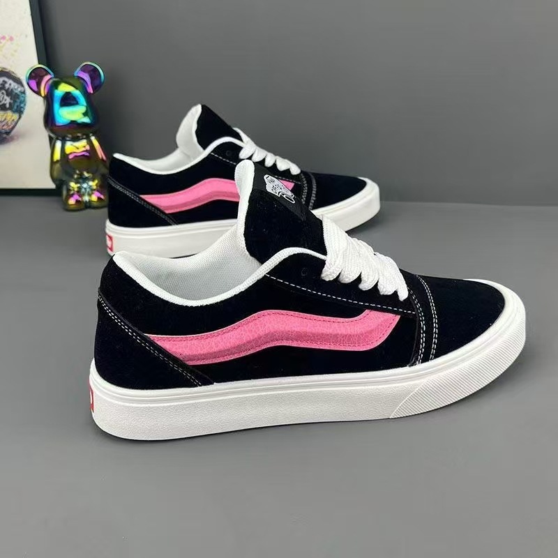 Free shipping designer shoes Men comfortable and trendy soft soled sports and leisure shoes men thick soled height Smart