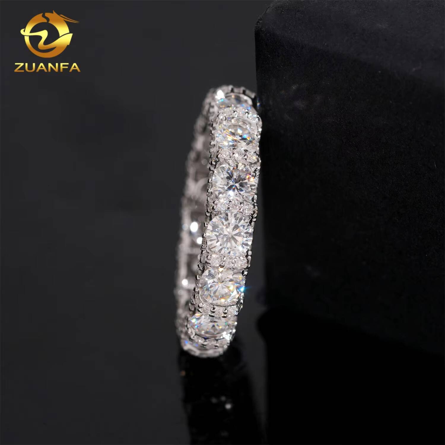 Fashion Moissanite Diamond Engagement Rings Eternity Hoop Ring Round Cut Diamond 925 Sterling Silver Iced Out Ring