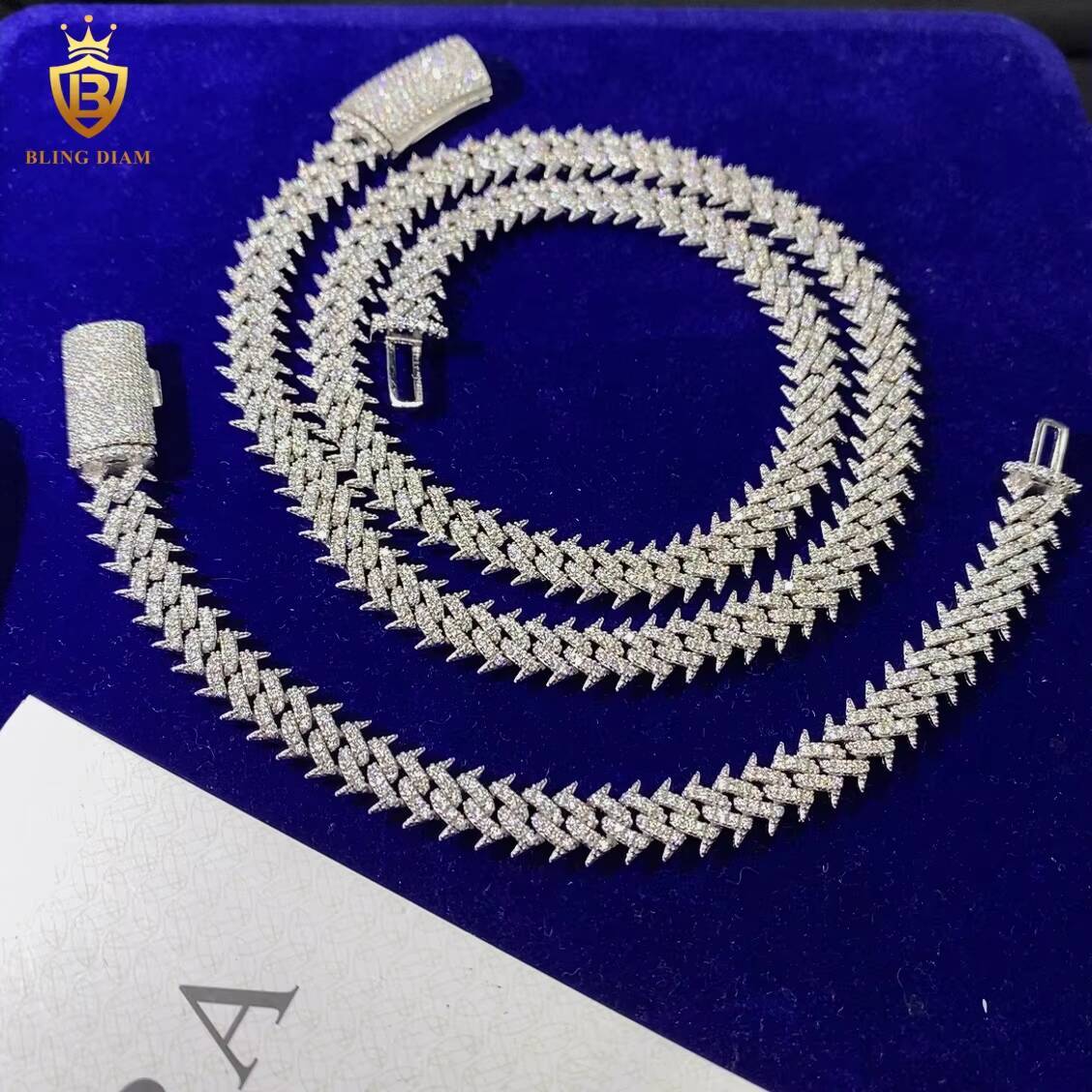 Hot Sale 925 Silver Chain Iced Out Moissanite Cuban Link 10mm Pass Diamond Test Moissanite HipHop Necklace Men Cuban Chain