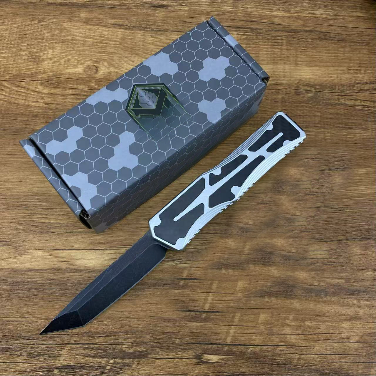 Outdoor Portable Camping Tactical Survival Pocket Sharp Fruit Knife