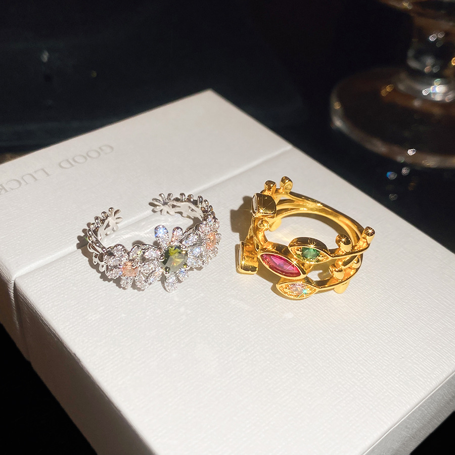 Exquisite ultra-shiny zircon flower fashion open elegant palace-style index finger ring, light luxury high-end jewelry for women - view 9