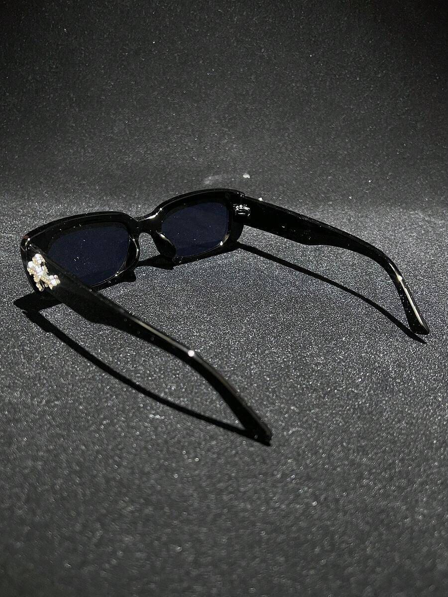1 piece sunglasses with metal decoration in the shape of a cross and crystal heart, small square frame, colored lenses, classic vintage fashion style,
