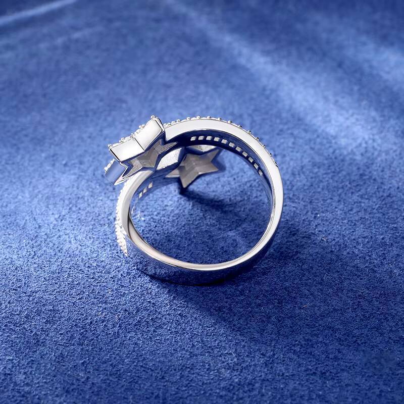Luxurious Personalized Diamond 925 Sterling Silver Prong Set Moissanite Fashion Star Ring for Christmas Gift