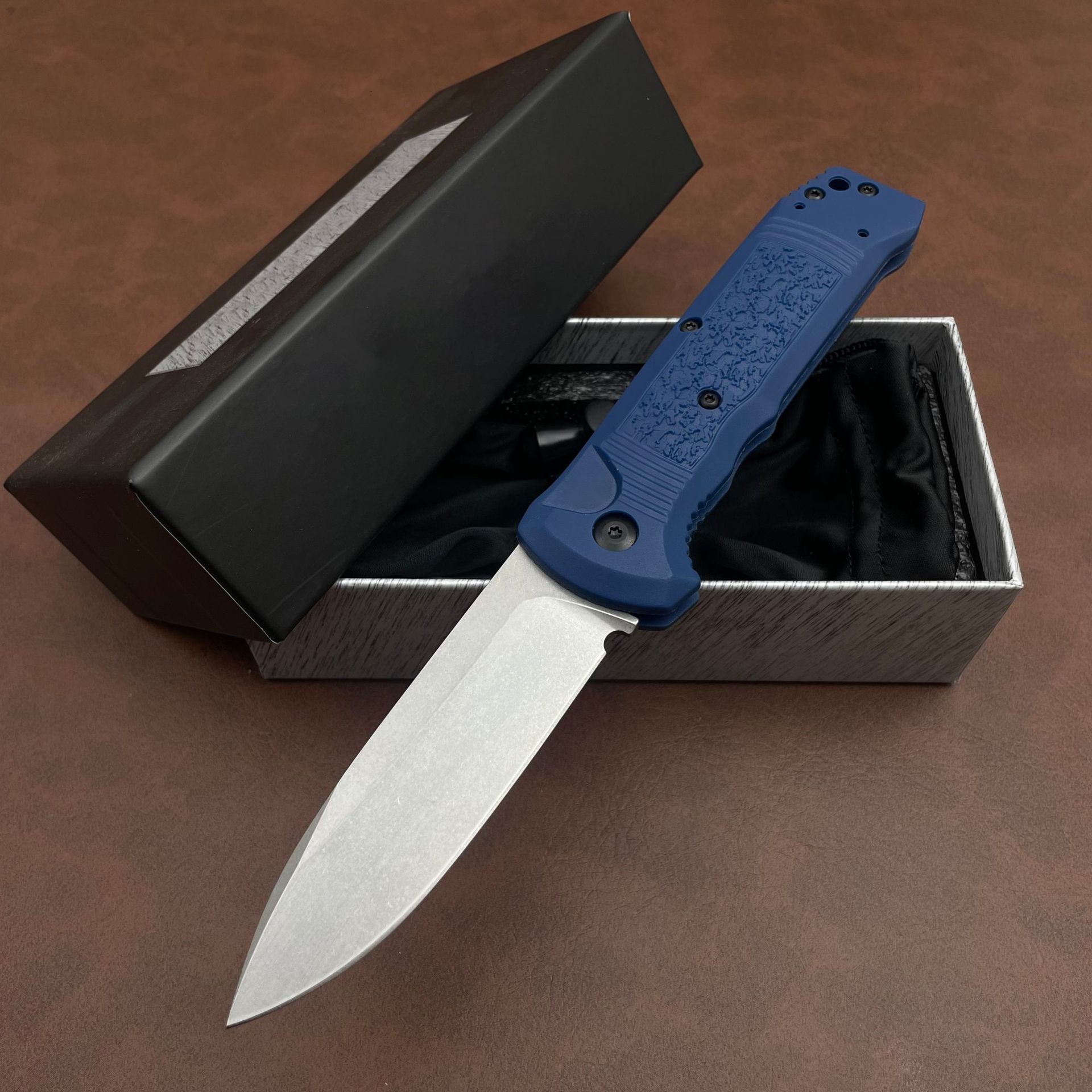 BM 4400 Compact Pocket Knife with D2 Blade Nylon Fiber Handle High Hardness and Sharp for Outdoor Camping Folding and Portable
