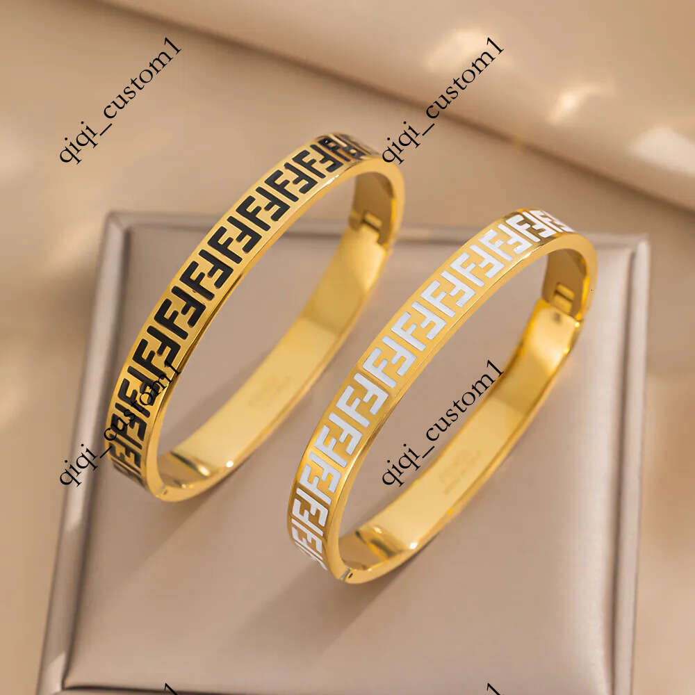 Luxury Designers Enameled F Bangle Bracelet 18K Gold Plated Stainless Steel Jewelry for Women Gift