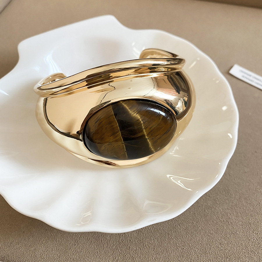 European and American retro-style stone wide twisted open bracelet, cross-border high-end feel, niche design jewelry for women - view 9