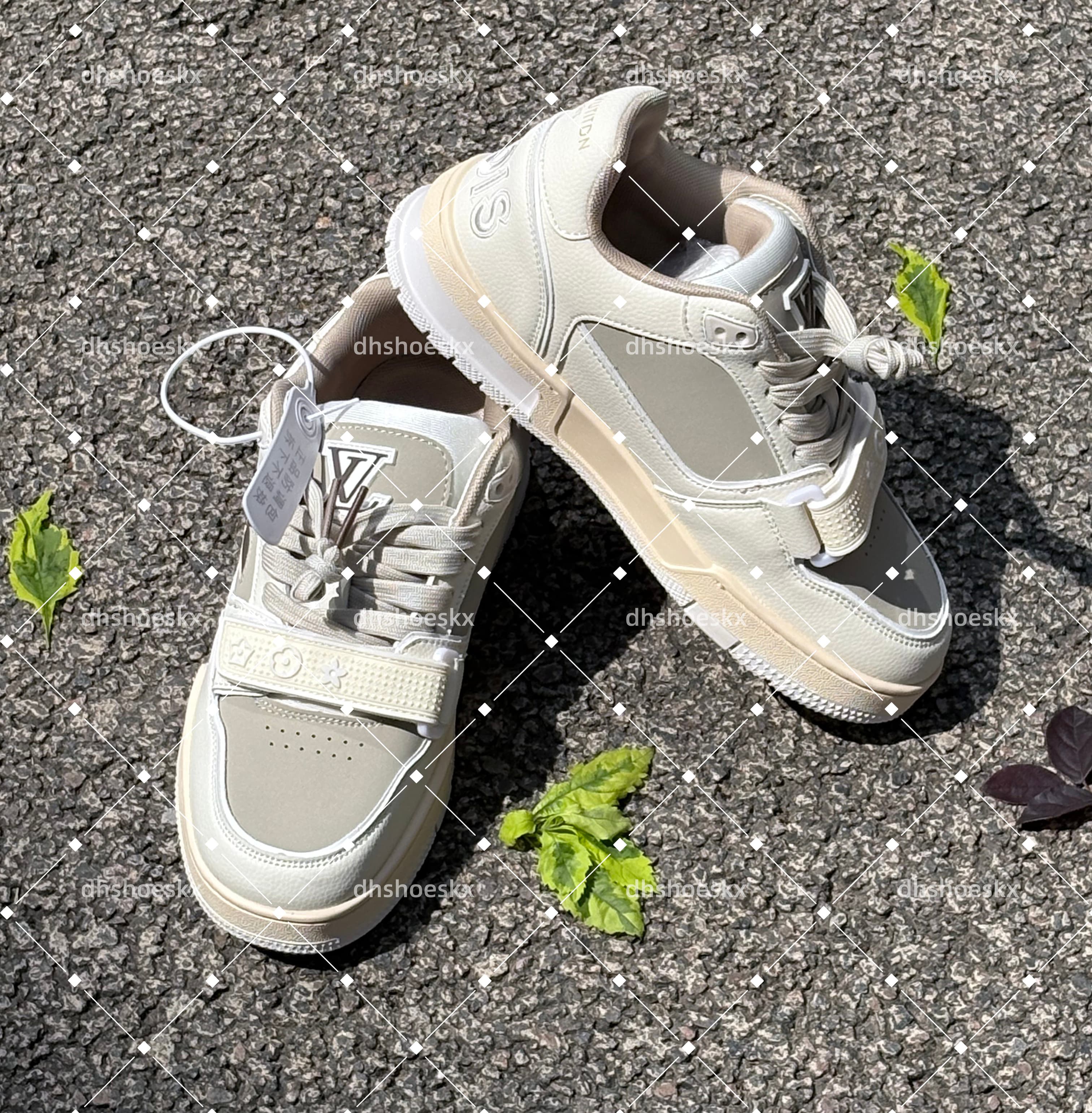 Free shipping designer shoes Trendy Casual Mens Elevated Sneakers - Comfy Footwear with Cushioned Insoles Soft white