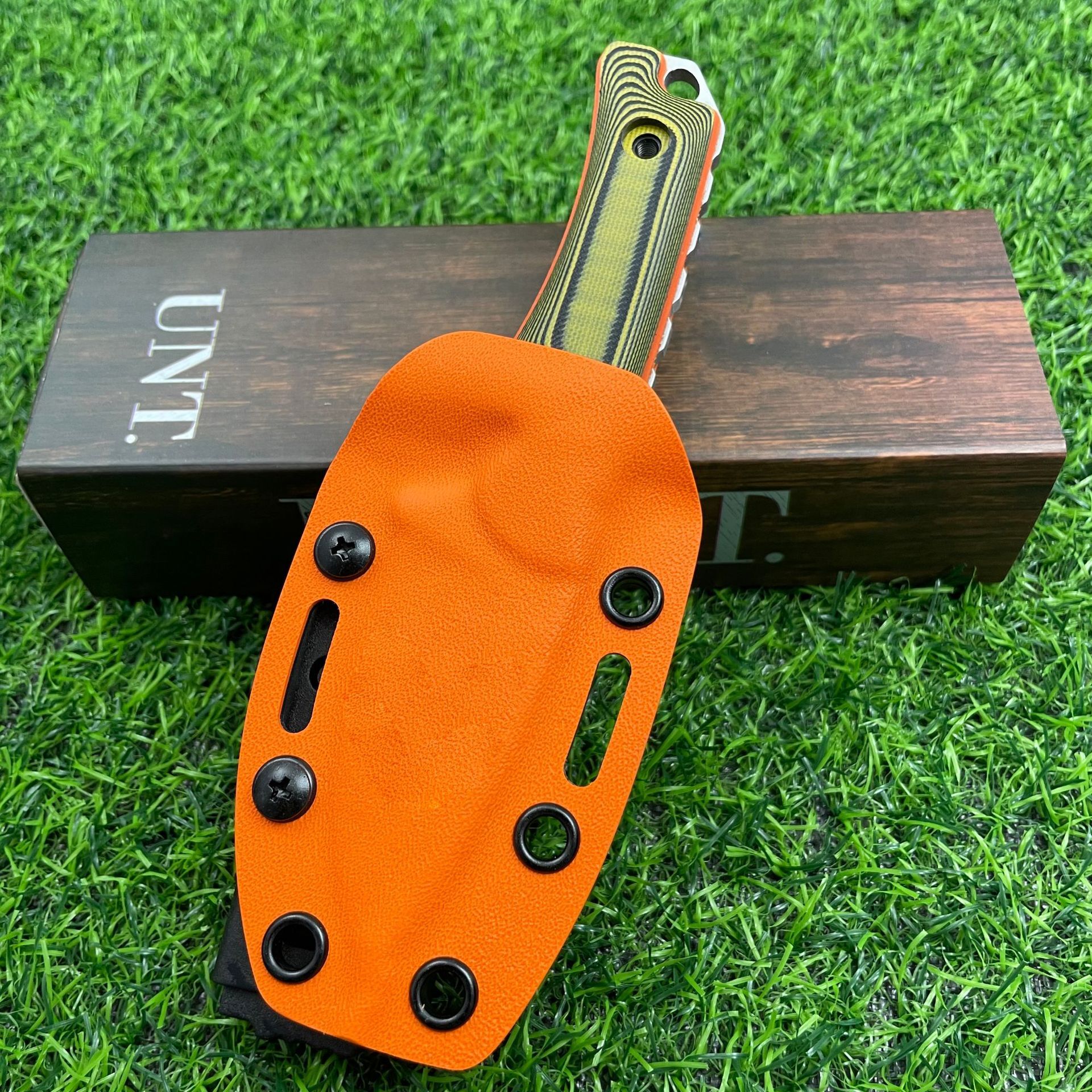 Model 15017 Hidden Canyon Hunter Fixed Blade Knife Drop Point Blade G10 Handle & K Sheath Tactical Hunting Outdoor Knife EDC
