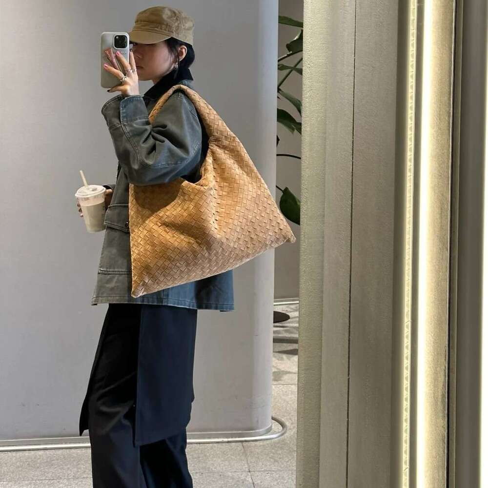 Autumn Winter Hot Niche Handbags, Suede Woven Tote Bag, Casual Large Capacity, Shoulder Underarm Bag, Fashion Daily Women Handbagvv SENYY