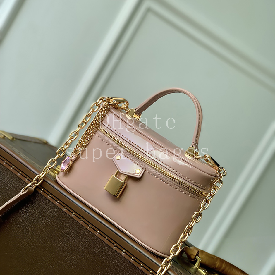 Vanity Chain Pouch handbag 19CM designer bag Luxury Cosmetic Bag Professional OEM Quality shoulder bag patent coated canvas crossbody bag with gift box LV01C