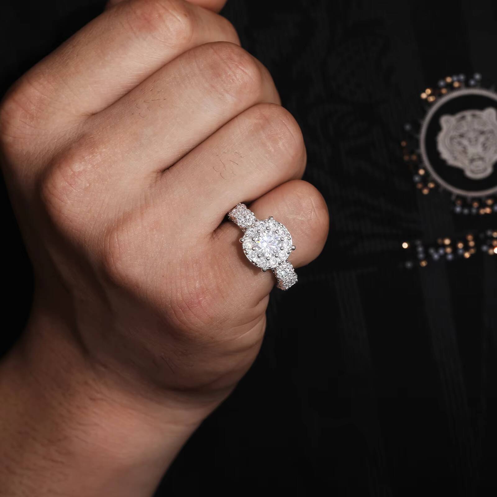 Luxury Wedding Jewelry White Gold 925 Sterling Silver VVS Moissanite Diamond Iced Out Halo Engagement Ring for Women