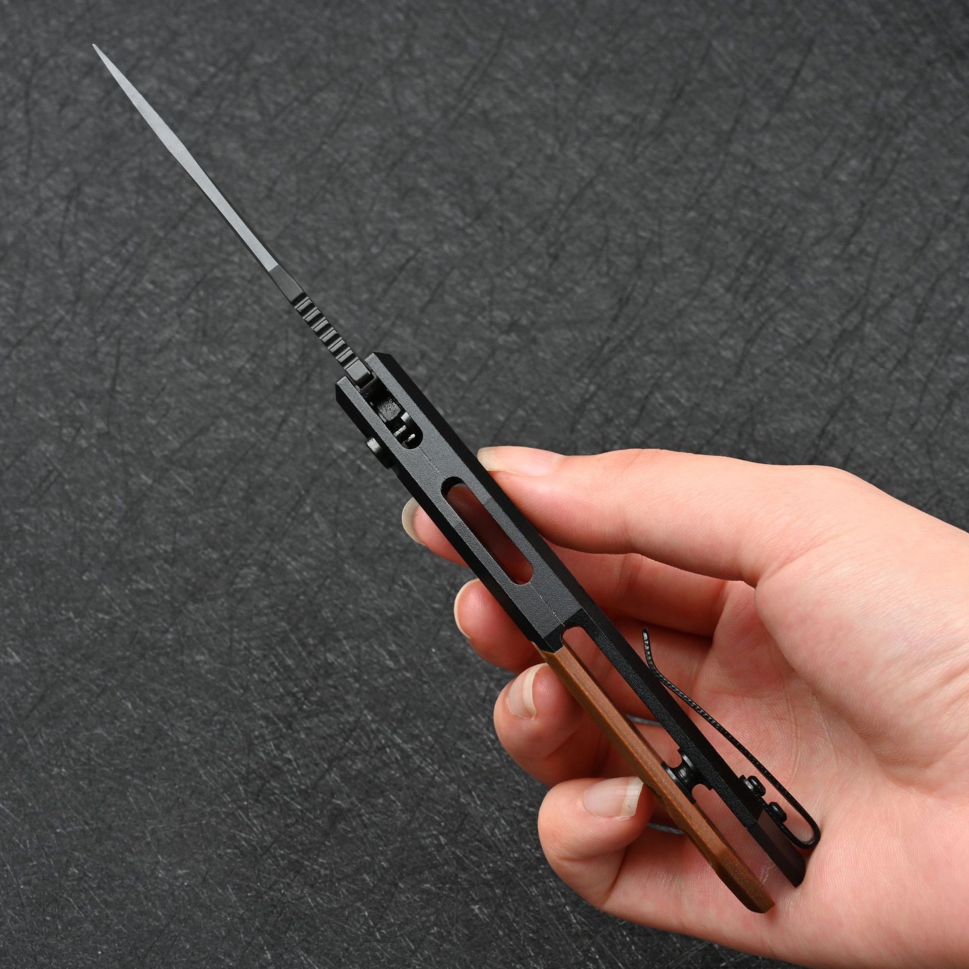 7851 Outdoor Hunting Folding Knife, Durable 8cr14mov Blade Aluminum Alloy + G10 Handle with Pocket Clip Portable Camping Hiking Rescue Tool