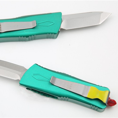 Tactical Folding Knife Zinc Alloy Handle D2 Blade Outdoor Camping Hunting Manual-opening Knives Easy Carrying