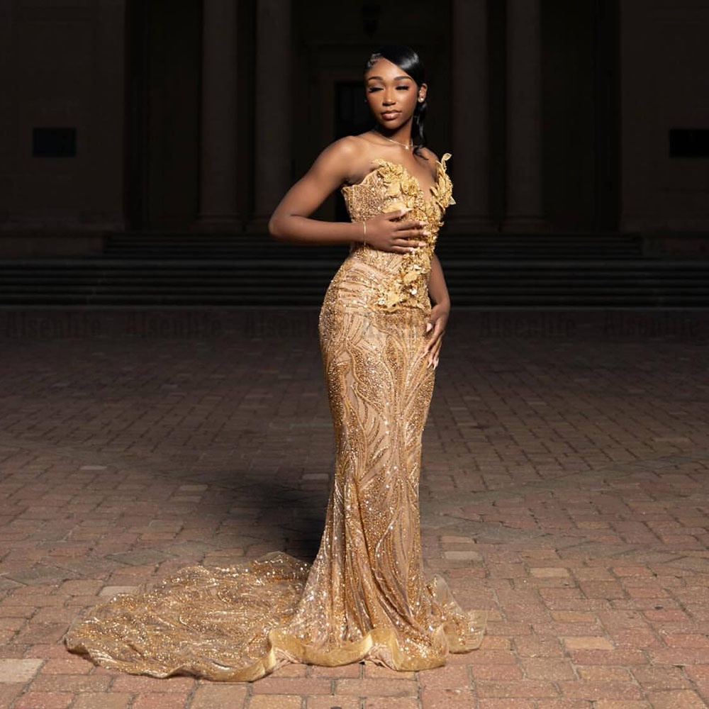 Gold Prom Dresses 2026 Luxury Sequin Beading Black Girls Evening Dress Crystal Birthday Outfits Pleated Party Gowns