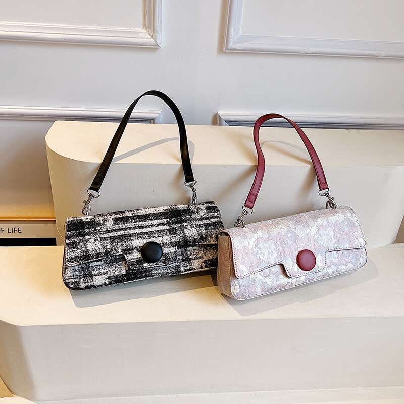 MACK JHOSEL High-End Velvet Baguette 2026 Spring Autumn Winter New Vintage Embossed Underarm Bag Wholesale dh4300051