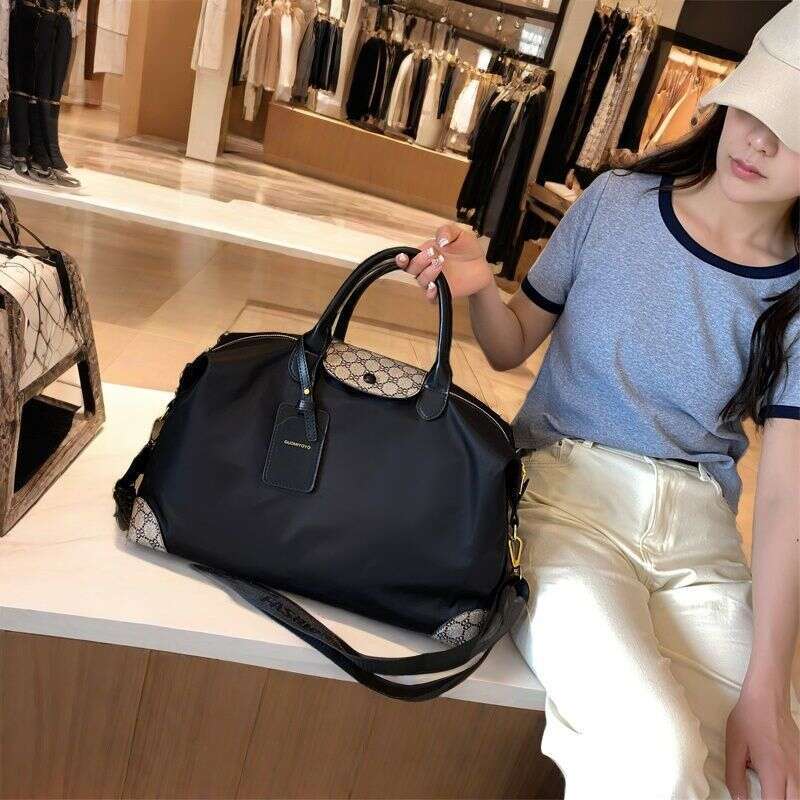 Large Capacity Travel For Women, Fashionable Short Trip Handbag, Korean Style Portable Clothing Storage Luggage Bag