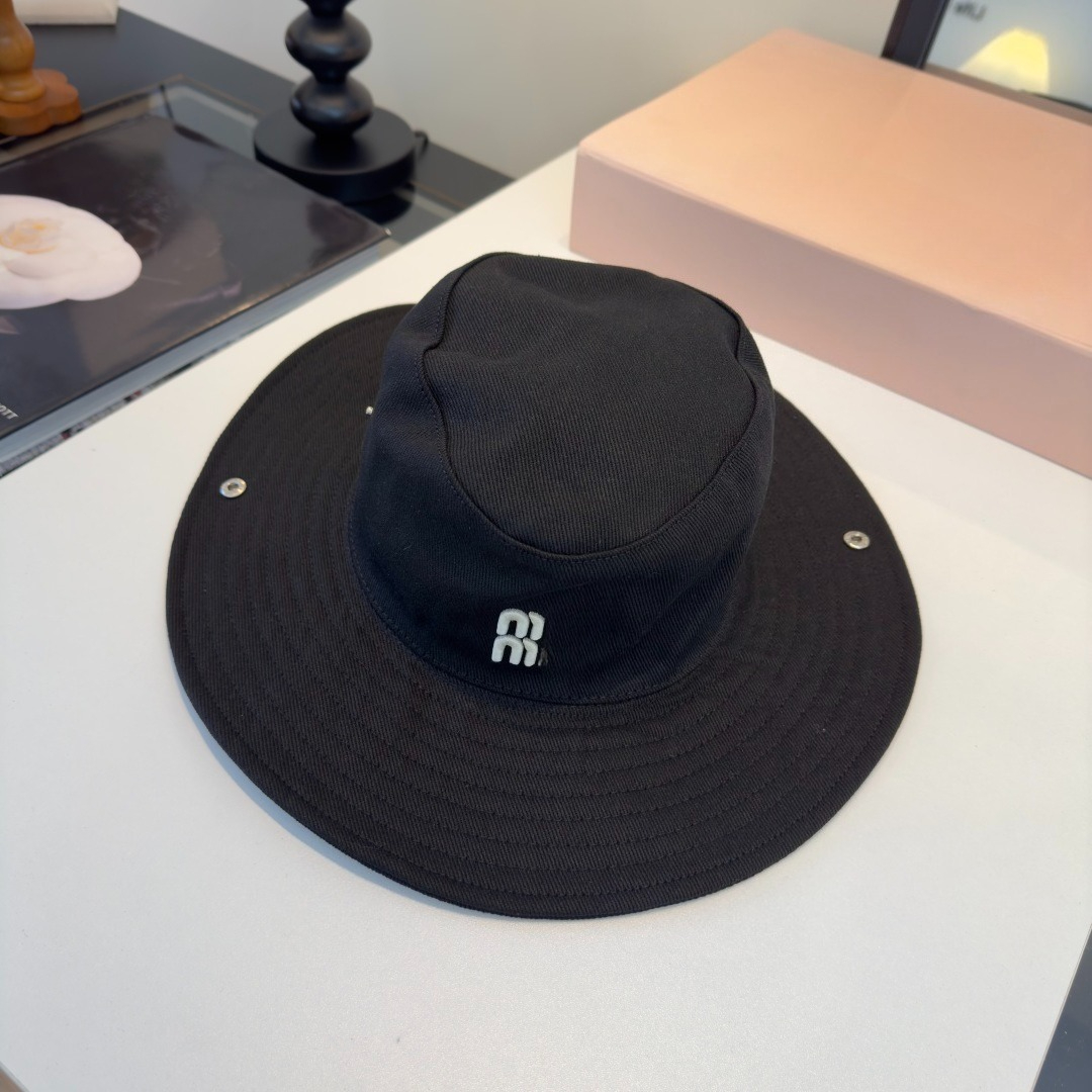 Luxury Spring Cowboy Hat Bucket Summer Sun Hat Designer Women Men Casquette Luxe Sun Hat Wide Brim Fisherman Holiday Outdoor Recreation