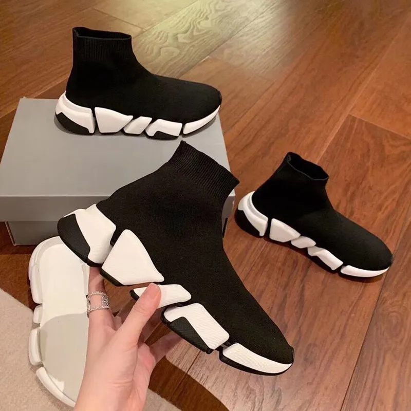 Designer Sock shoes Casual Sneaker for men women high triple Black Red White Beige Pink Cristal Comfort Sole Breathable fashion sports trainers