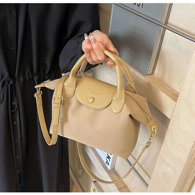 Trendy Niche Design Nylon Women's Handbag Versatile Single Shoulder Crossbody Dumpling Southern Style Bag