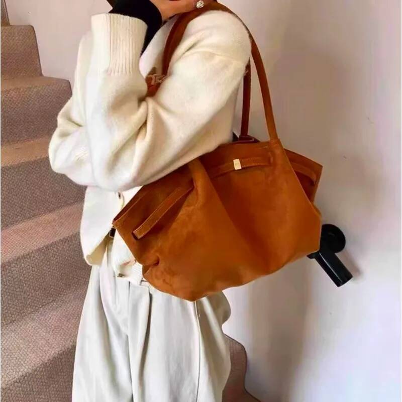 2026 Spring&Autumn JW PEI Genuine Leather Large Capacity Dumpling Light luxury style Shoulder Bag Handbag for Women