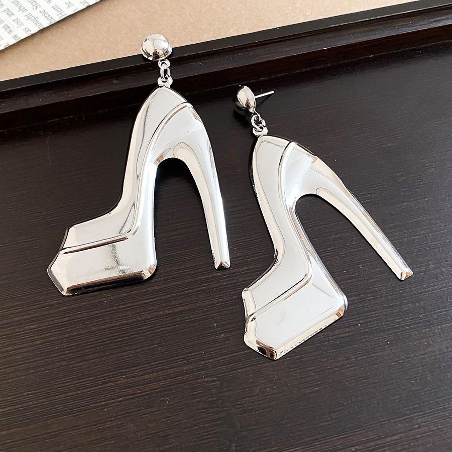Exaggerated European American style silver needle irregular geometric metal shiny stud earrings, 2026 new model, unique and stylish earrings - view 6