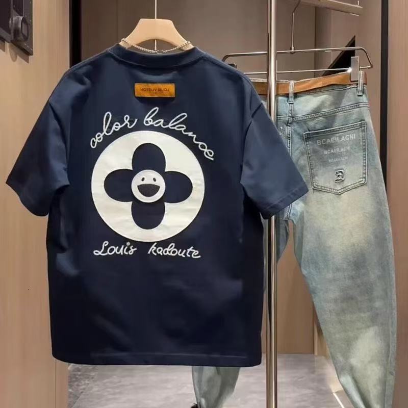 Designer Smiley Flower Print T-shirt Mens Casual Streetwear Crew Neck Short Sleeve Loose Fit Top For Summer Daily Fashion In Multiple Colors88