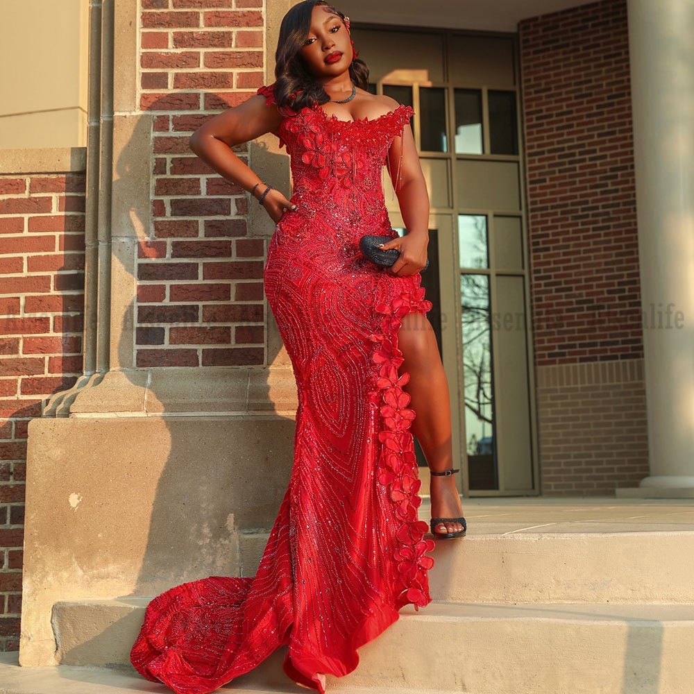 Glitter Red Prom Dresses With Train 2026 Black Girls Beading Formal Party Crystals Sequins Evening Party Gowns