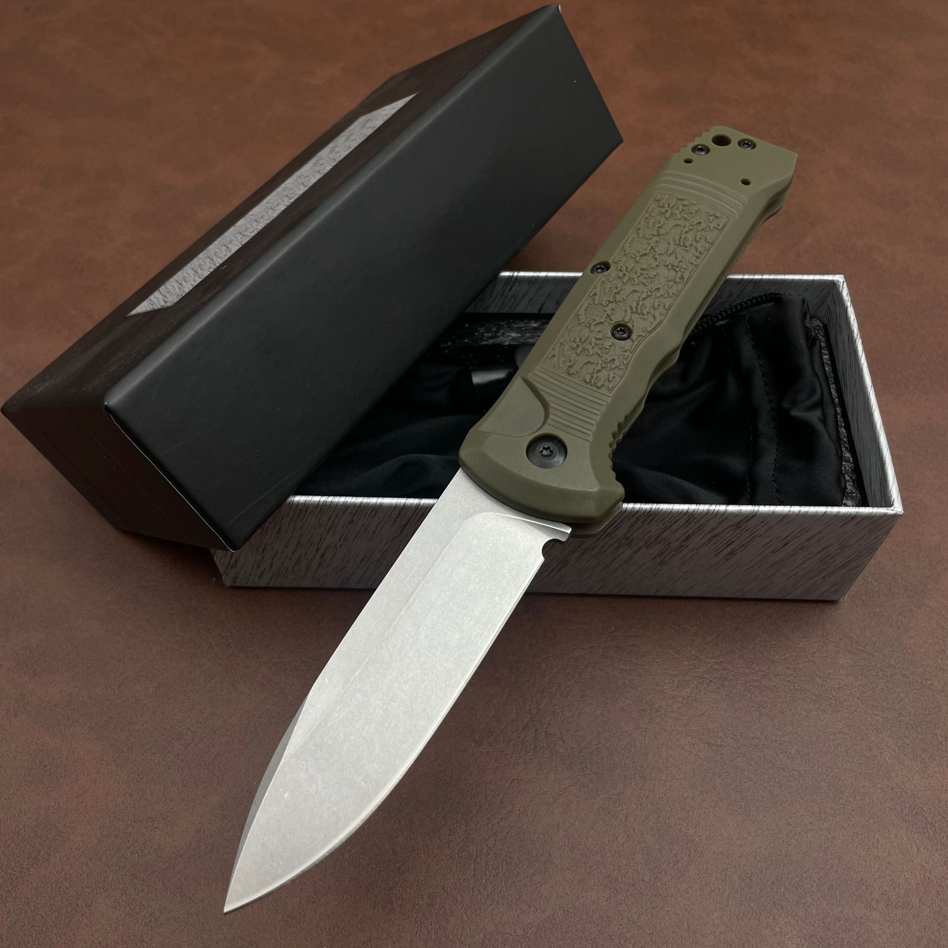 BM 4400 Compact Pocket Knife with D2 Blade Nylon Fiber Handle High Hardness and Sharp for Outdoor Camping Folding and Portable