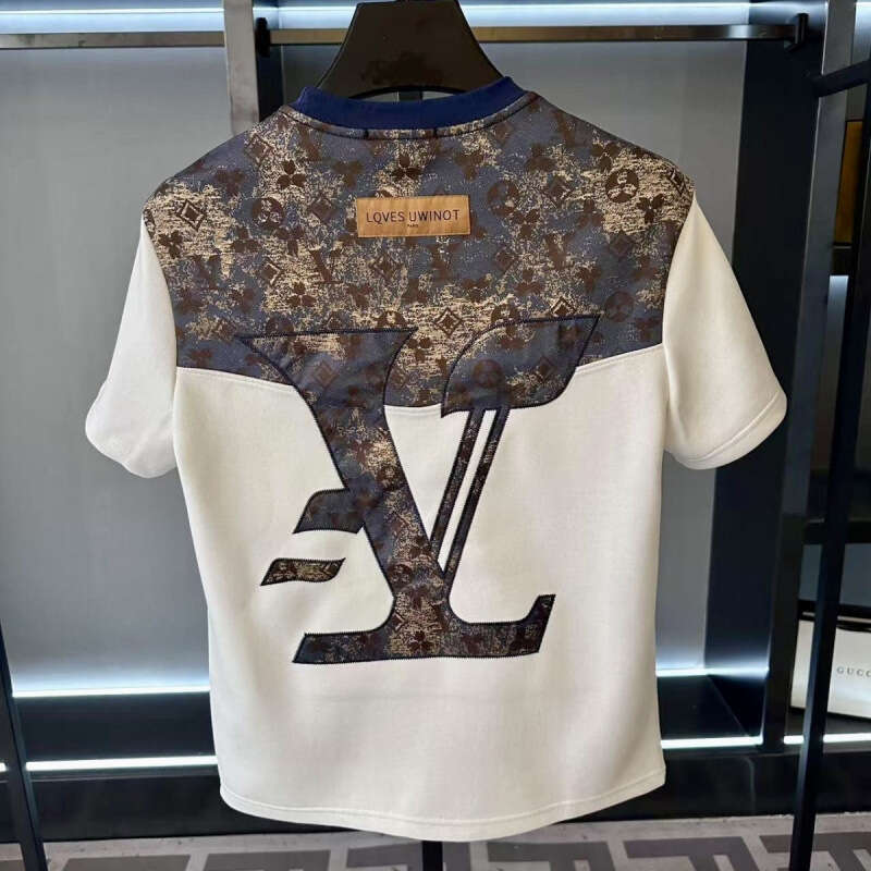 Men's Round 2026 Neck Trendy Light Luxury Design Short Sleeve T-Shirt Cool Top Versatile Style Loose High-End