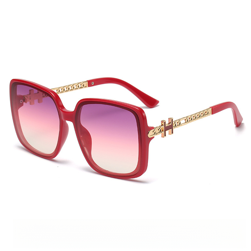 2026 Luxury Brand Designer Women's Sunglasses New Style High Level Accessories UV Isolation Big Head Friendly Slim Eyeglasses Wholesale