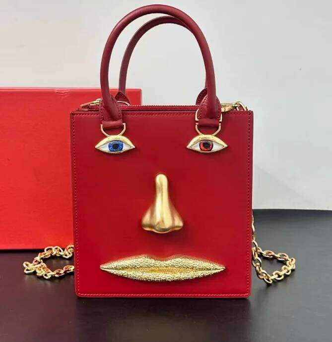 Master Quality,Designer Fashion Leather Unique Facial Features Trendy Personality Women's Handbag Stylish Bag Suotong260428 - view 5