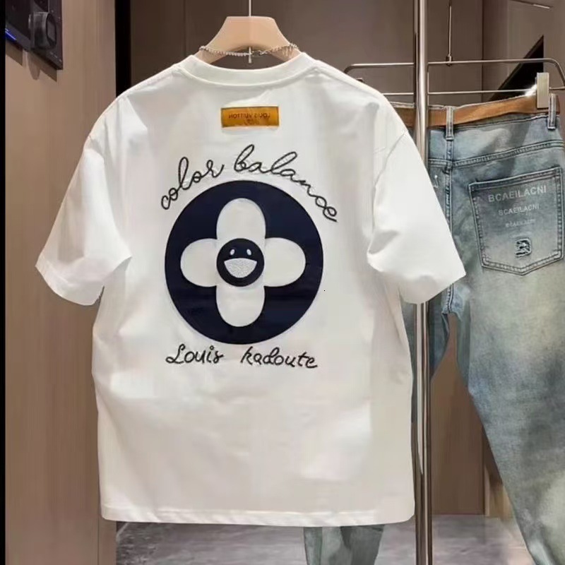 Designer Smiley Flower Print T-shirt Mens Casual Streetwear Crew Neck Short Sleeve Loose Fit Top For Summer Daily Fashion In Multiple Colors88