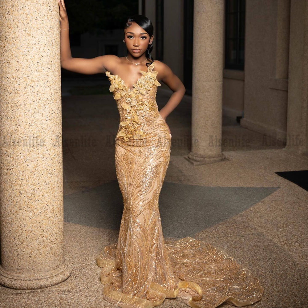 Gold Prom Dresses 2026 Luxury Sequin Beading Black Girls Evening Dress Crystal Birthday Outfits Pleated Party Gowns